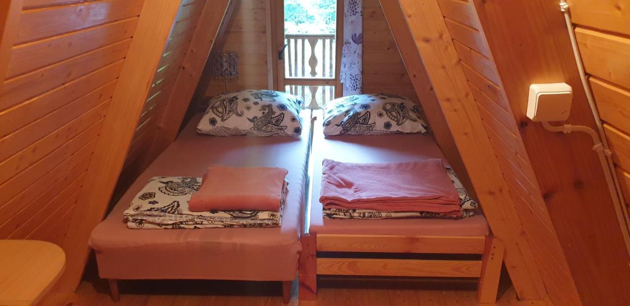 Domki Letniskowe Pod Lasem Koziniec Esterno foto